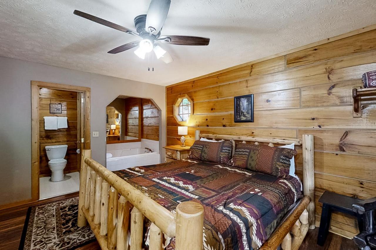 Villa Bear Creek à Pigeon Forge Extérieur photo