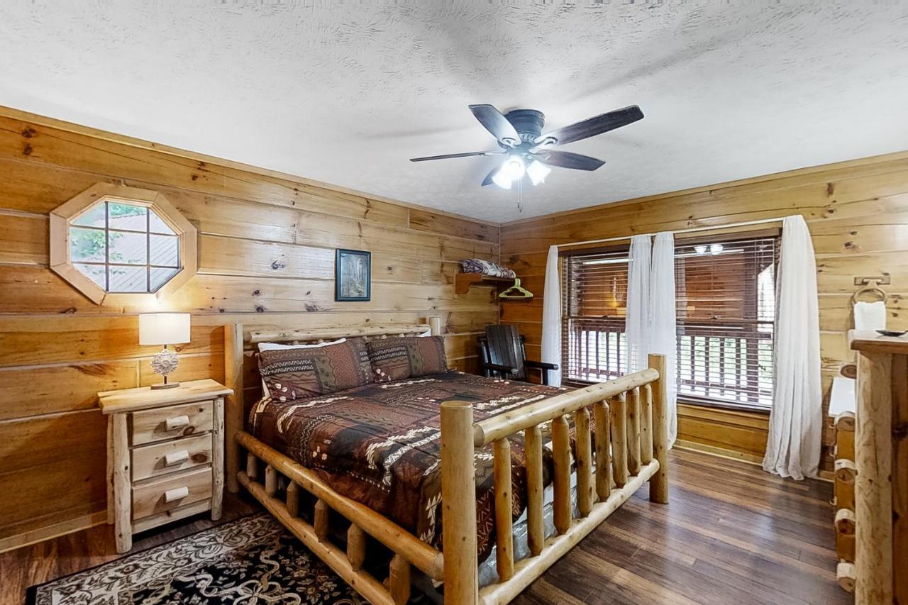 Villa Bear Creek à Pigeon Forge Extérieur photo